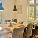 Ludwigshome Apartmenthaus - Einzelapartments Mit Kostenfreiem Parkplatz, Wlan, Voll Ausgestatteter Kueche * Ludwigsburg