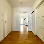 Ludwigshome Apartmenthaus - Einzelapartments Mit Kostenfreiem Parkplatz, Wlan, Voll Ausgestatteter Kueche Apartmán Ludwigsburg