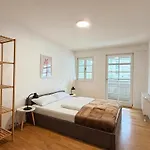 Ludwigshome Apartmenthaus - Einzelapartments Mit Kostenfreiem Parkplatz, Wlan, Voll Ausgestatteter Kueche Apartmán *