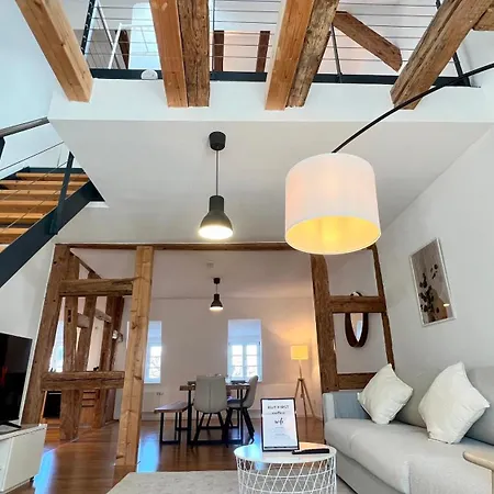 Ludwigshome Apartmenthaus - Einzelapartments Mit Kostenfreiem Parkplatz, Wlan, Voll Ausgestatteter Kueche Ludwigsbourg