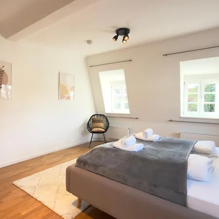 Appartement Ludwigshome Apartmenthaus - Einzelapartments Mit Kostenfreiem Parkplatz, Wlan, Voll Ausgestatteter Kueche Ludwigsbourg