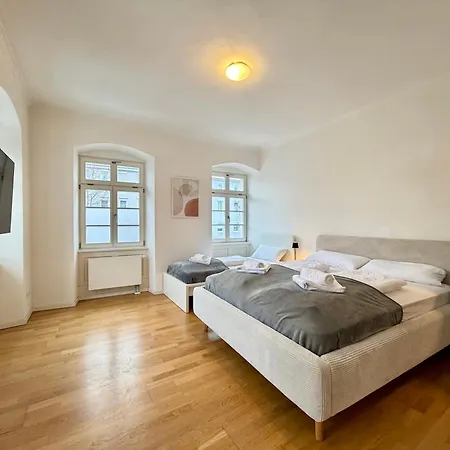Apartmán Ludwigshome Apartmenthaus - Einzelapartments Mit Kostenfreiem Parkplatz, Wlan, Voll Ausgestatteter Kueche Ludwigsburg