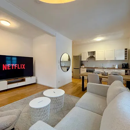 Ludwigshome Apartmenthaus - Einzelapartments Mit Kostenfreiem Parkplatz, Wlan, Voll Ausgestatteter Kueche * 루드빅스부르크