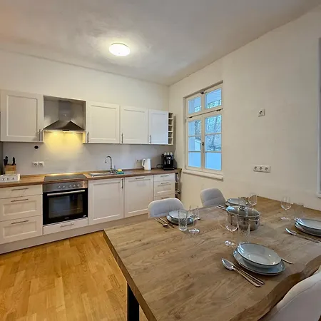 Ludwigshome Apartmenthaus - Einzelapartments Mit Kostenfreiem Parkplatz, Wlan, Voll Ausgestatteter Kueche 路德维希堡