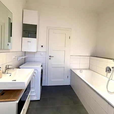 아파트 Ludwigshome Apartmenthaus - Einzelapartments Mit Kostenfreiem Parkplatz, Wlan, Voll Ausgestatteter Kueche 루드빅스부르크