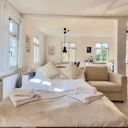 公寓 Ludwigshome Apartmenthaus - Einzelapartments Mit Kostenfreiem Parkplatz, Wlan, Voll Ausgestatteter Kueche 路德维希堡
