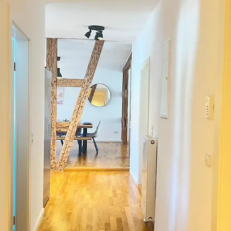Ludwigshome Apartmenthaus - Einzelapartments Mit Kostenfreiem Parkplatz, Wlan, Voll Ausgestatteter Kueche 公寓 路德维希堡