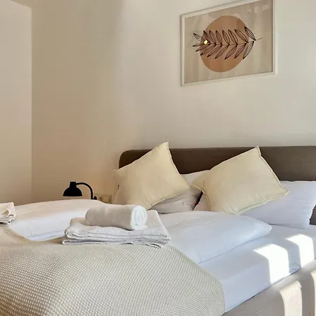 Appartement Ludwigshome Apartmenthaus - Einzelapartments Mit Kostenfreiem Parkplatz, Wlan, Voll Ausgestatteter Kueche *