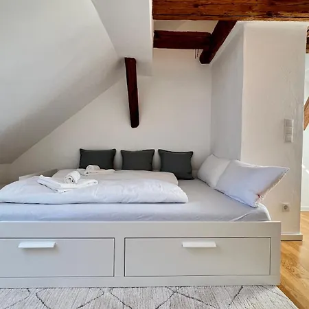 Ludwigshome Apartmenthaus - Einzelapartments Mit Kostenfreiem Parkplatz, Wlan, Voll Ausgestatteter Kueche *